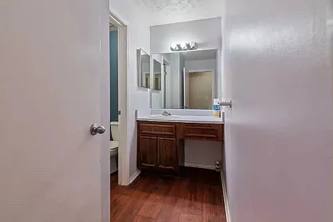 910 Augusta Dr — Photo 18