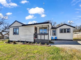 309 N Cedar St, Springtown, TX 76082