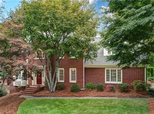 2116 Lamplight Dr, Marietta, GA 30062