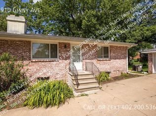4910 Ginny Ave, Lincoln, NE 68516
