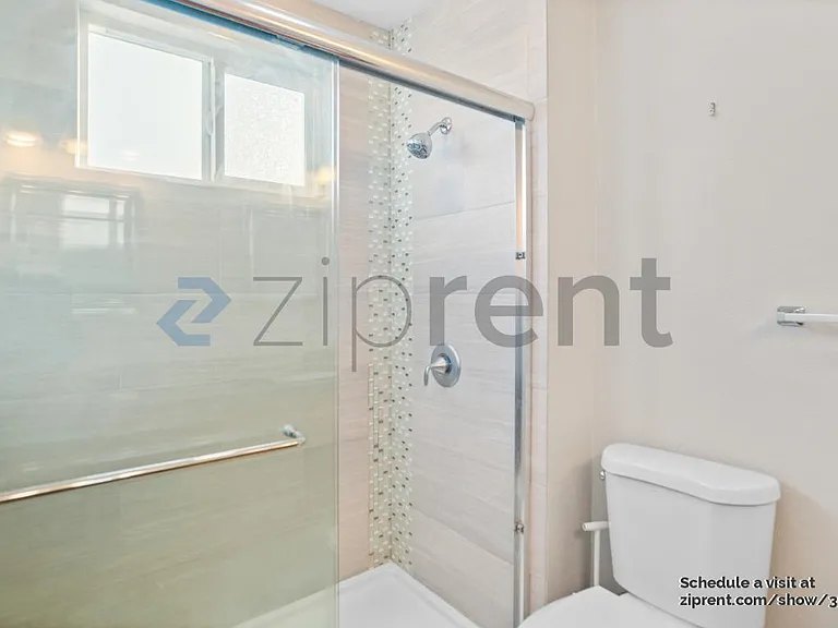 706 Santa Rosa St — Photo 6