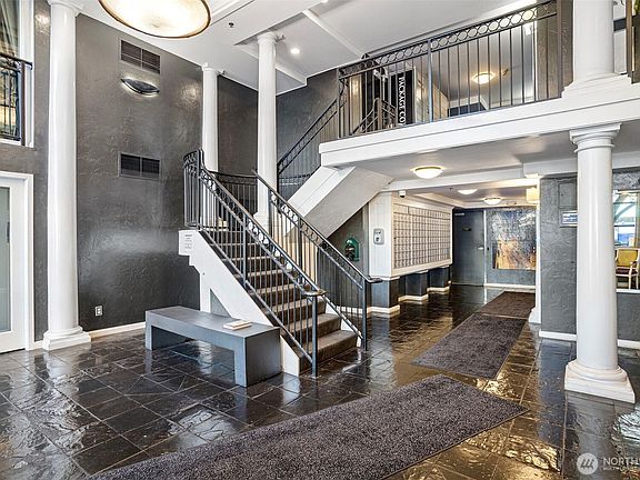 2nd image of 425 Vine Street #701
