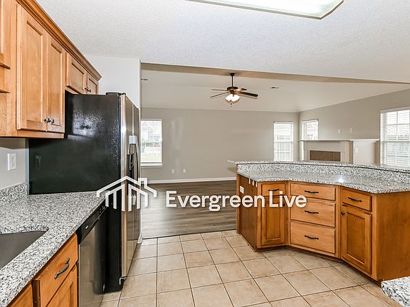 5th image of 4487 Graystone Dr
