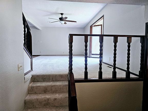 4th image of 906 S Cooper St