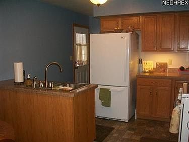 3rd image of 664 Burdie Dr