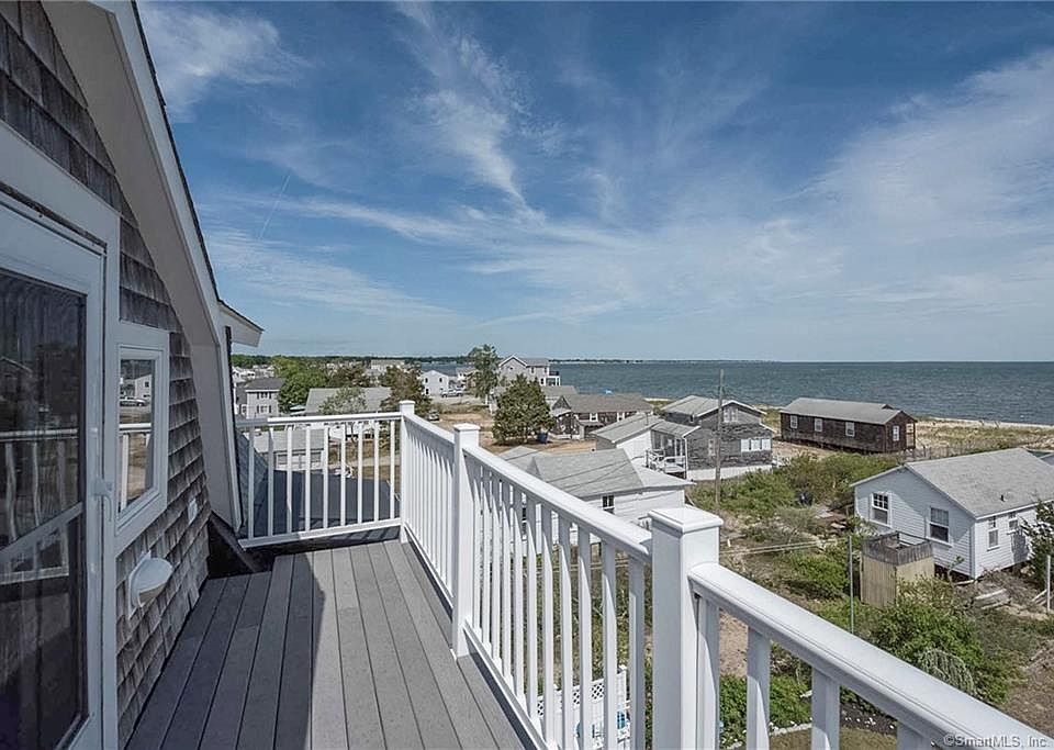 576 Seaside Avenue