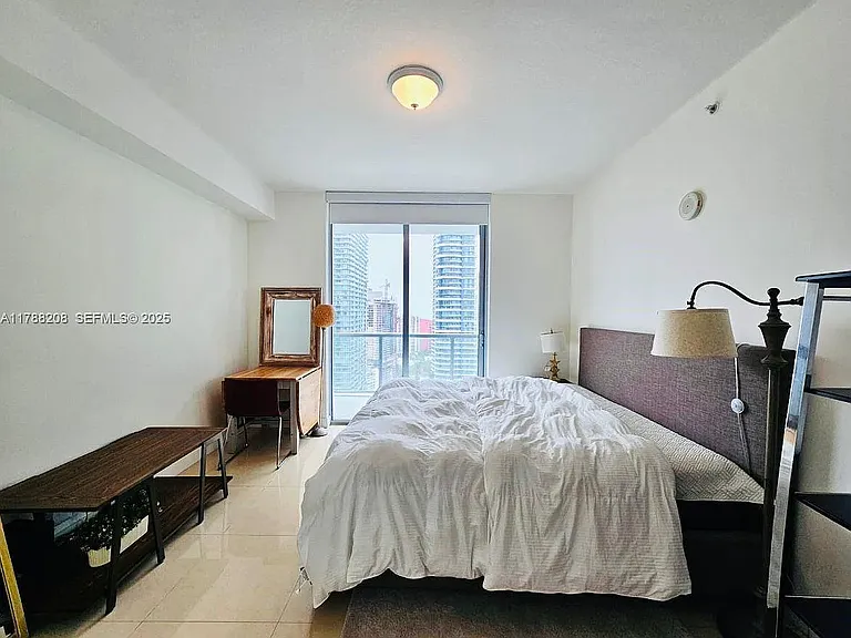 1111 SW 1st Ave #3517 — Photo 4
