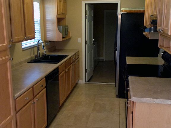 5th image of 409 Saragassa Ave SW