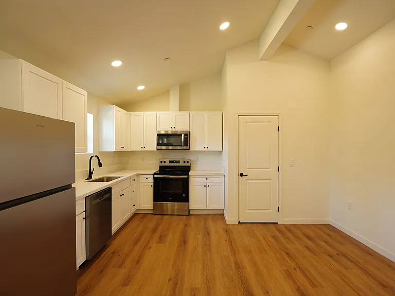 4805 Charlotte Way — Photo 72