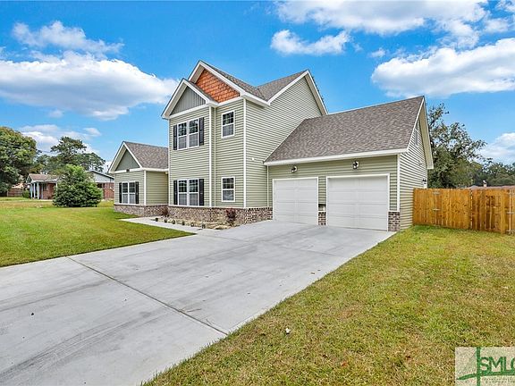 3rd image of 140 Camellia Avenue