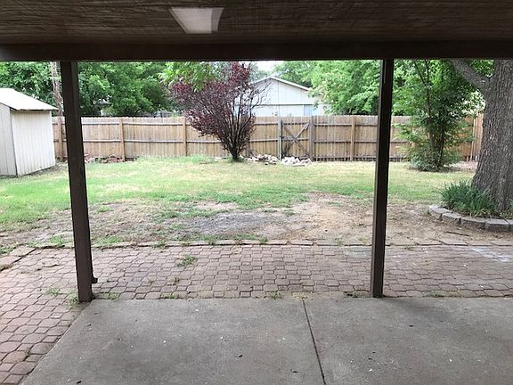 4th image of 1132 Hillwood Dr