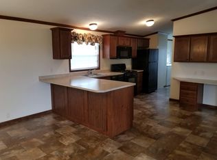 8281 Bloomsbury Cir, Northville, MI 48167