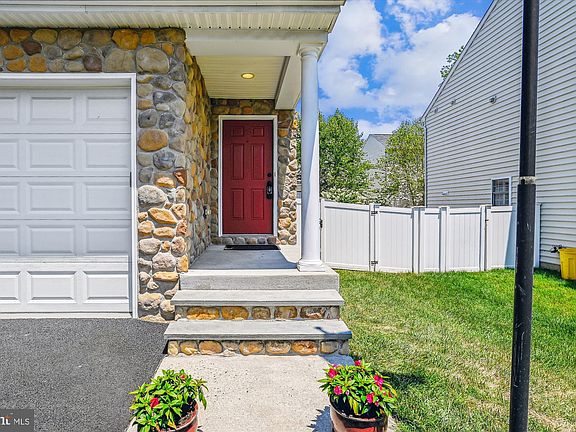 4th image of 110A Sabrina Ln