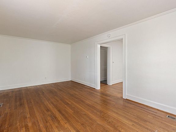 4th image of 317 35th St