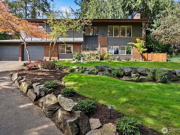 3rd image of 13512 106th Drive SE