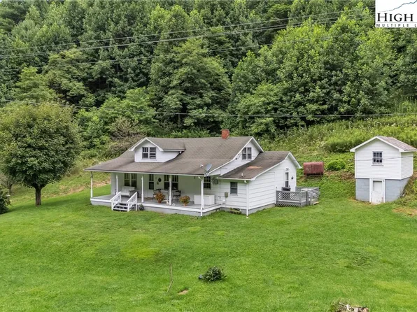 809 Roaring Fork Road, Creston, NC 28615