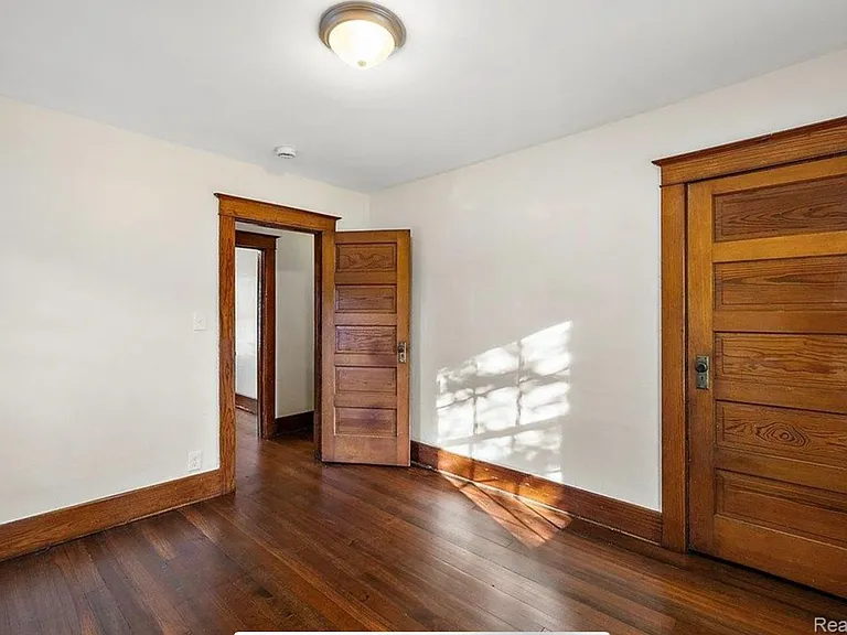 438 N Bailey St — Photo 33