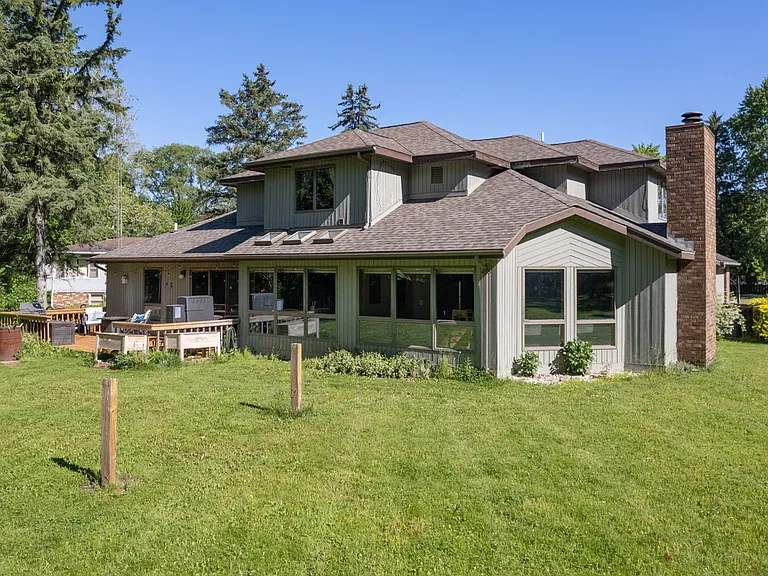 381 Timber Dr — Photo 8