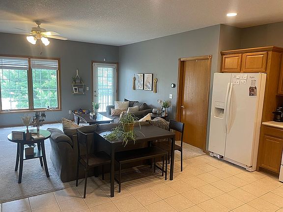 2nd image of 1335 SE Florence Dr APT 307