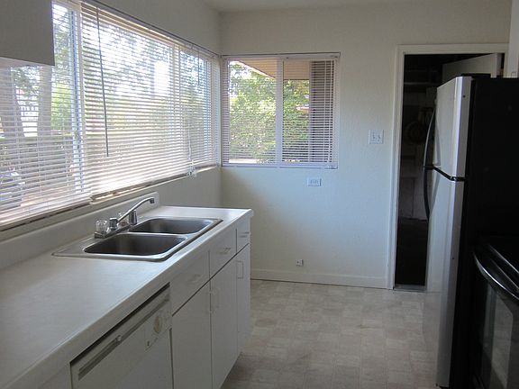 3rd image of 5903 Lake Grove St SW