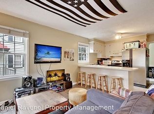 10 Montagu Ct, Charleston, SC 29401
