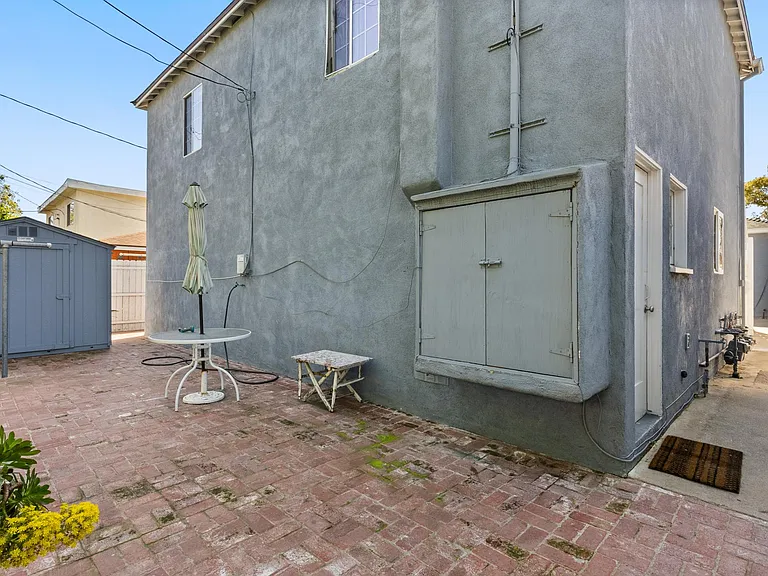 3124 Helms Ave #1/2 — Photo 12