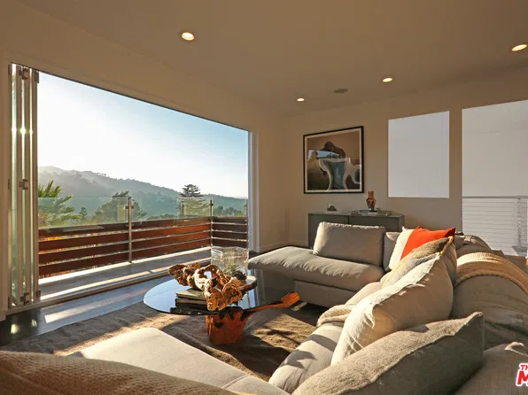 3319 Charleston Way, Los Angeles, CA 90068