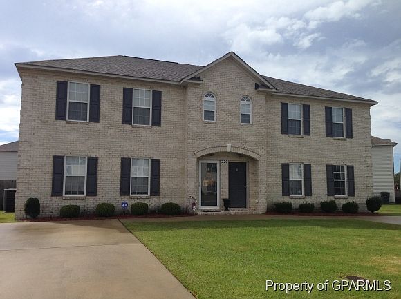 2nd image of 220 A South Pointe Dr