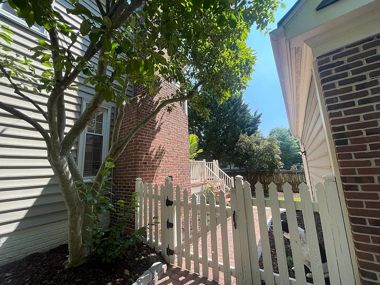 6502 Summerton Way — Photo 81