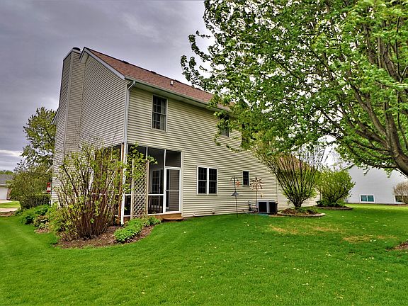 3rd image of 3273 Kregel Dr