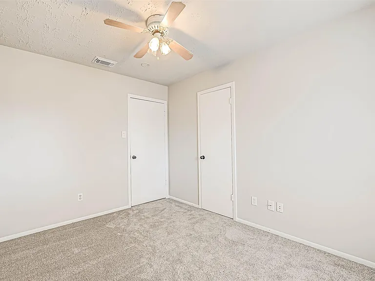 24130 Silversmith Ln — Photo 20