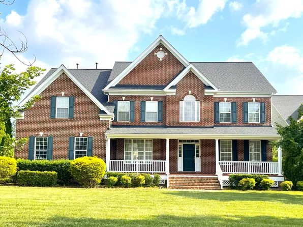 525 Elan Hall Rd, Cary, NC 27519