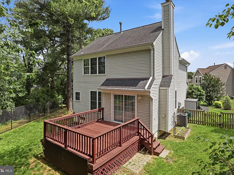 423 Foxridge Dr SW — Photo 44