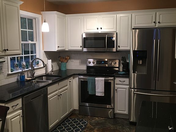 3rd image of 5601 Jessup Meadows Dr
