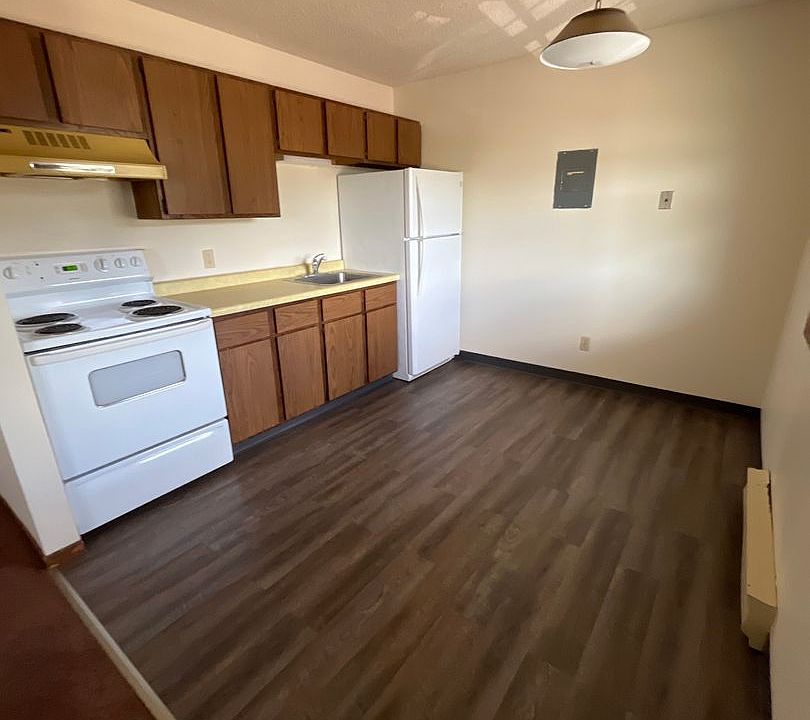 1st image of 970 W Hamilton Ave APT 7
