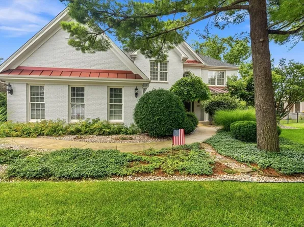 339 Vonder Ln, Geneva, IL 60134