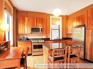 223 W 21st St APT 2K, New York, NY 10011