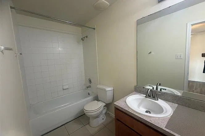 3 bed, 2.5 bath, 1553 sqft, $1,750 — Photo 3