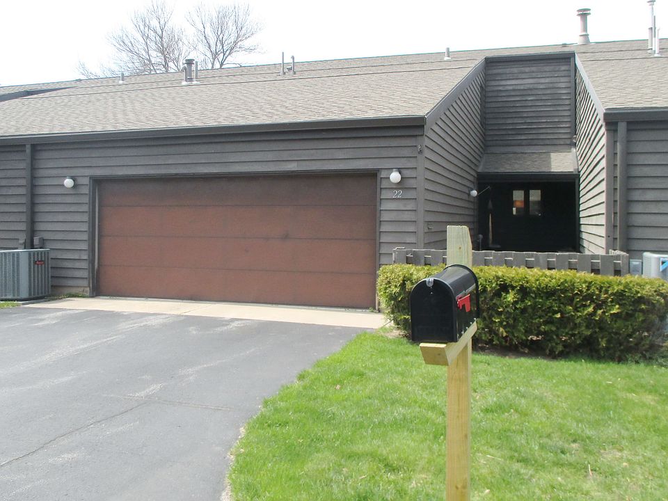 1st image of 22 Webster Heights Dr #22