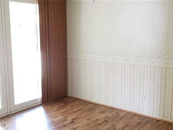 5th image of 3130 Hebard Dr
