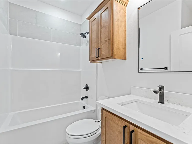 16 Celtic Dr — Photo 19