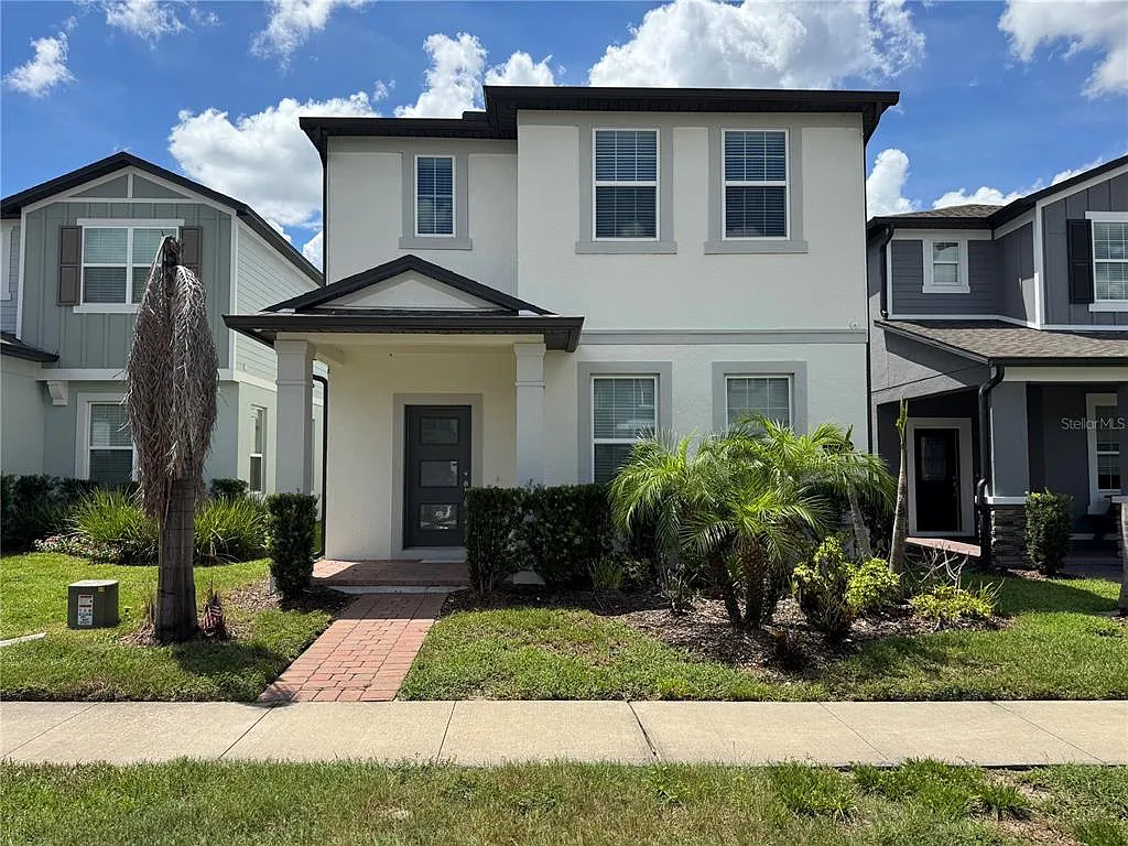 3 bed, 2.5 bath, 1835 sqft, $2,800 — Photo 1