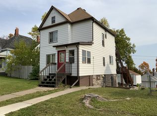 1524 E 4th St #C, Duluth, MN 55812