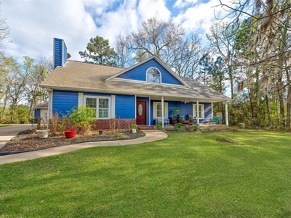 2nd image of 50 Lake Oaks Cir