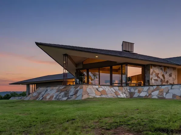 1080 N Greenbrier Rd, Nocona, TX 76255