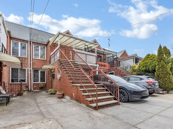 2556 E 26th St, Brooklyn, NY 11235