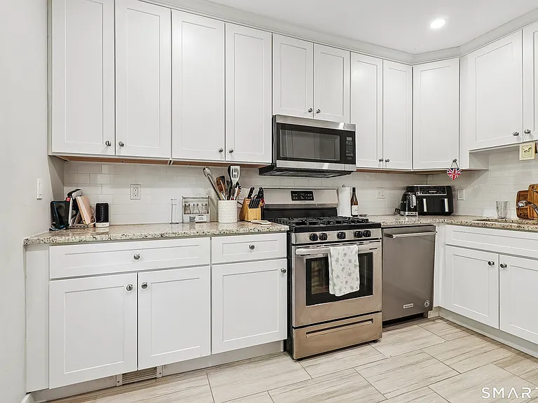 12 Husted Ln #3 — Photo 9