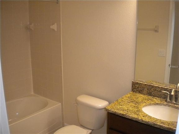 3rd image of 2028 Lakeside Ave