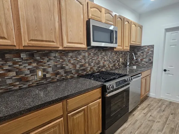 24-10 23rd Street image 3 of 12