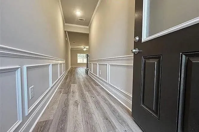 4 bed, 3.0 bath, 2351 sqft, $2,700 — Photo 2